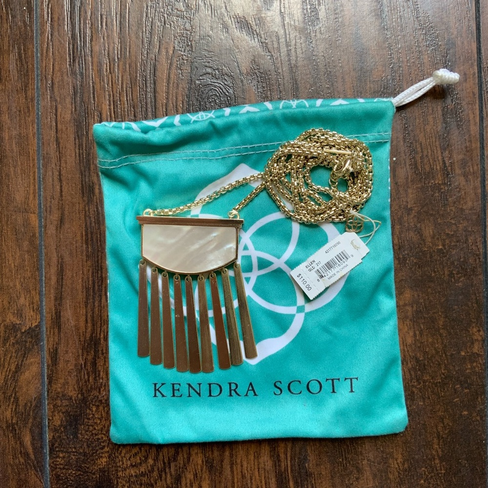 Kendra Scott Ellen gold pendant necklace